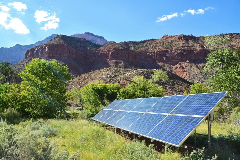 <strong>UK Government Launches Groundbreaking Green Energy Initiatives</strong>