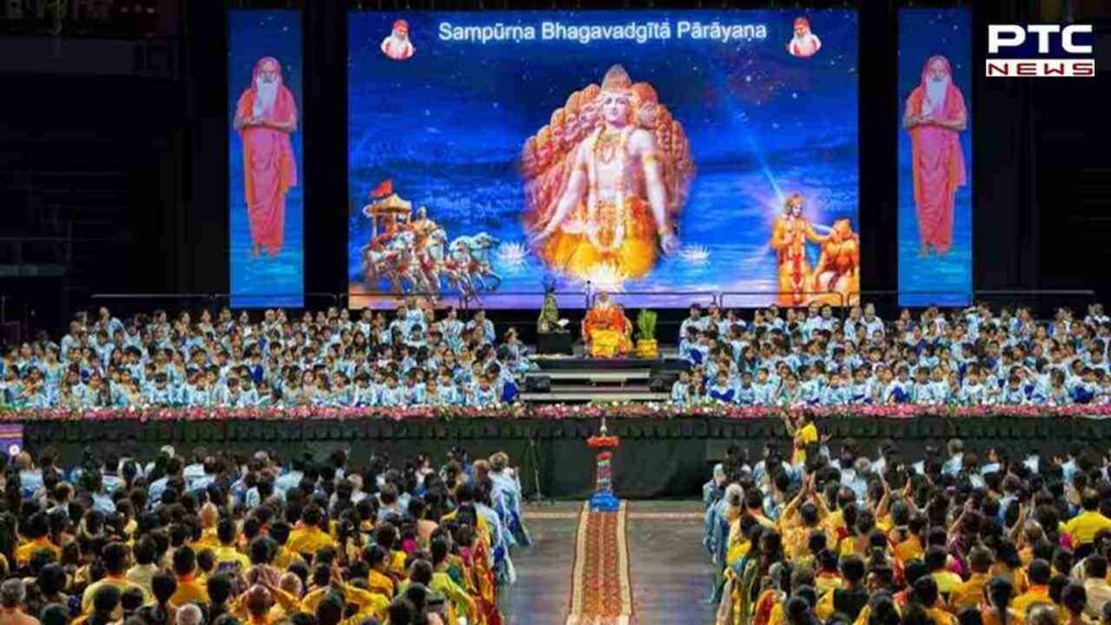 10,000 People Gather in Texas for Bhagavad Gita Recitation on Guru Purnima
